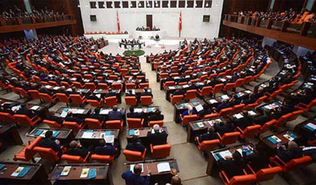 Emeklilikte Yaşa Takılanlara Dair Kanun Meclis'e Sunuldu